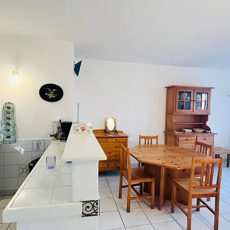 Appartement Rdc A 80m De La Plage, 2 Pieces, 4 Couchages, Terrasse Avec Acces Mer, Parking Gratuit - Fr-1-63-362